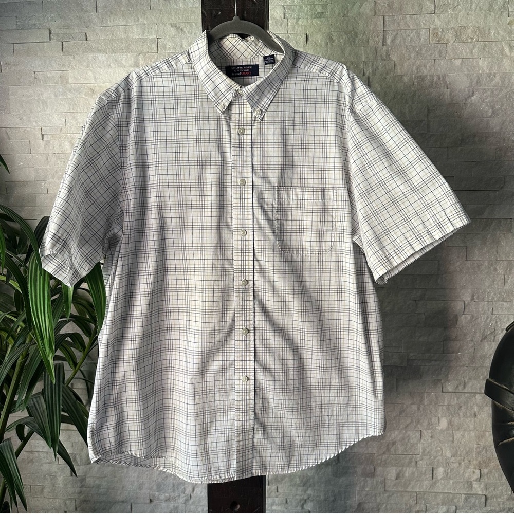 Roundtree & Yorke Travelesmart Checkered Plaid Shirt White Tan Navy Size XL